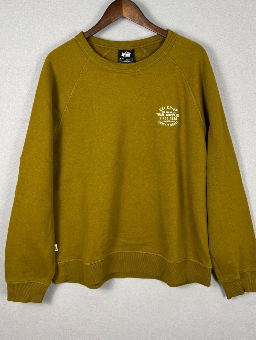 REI Co-op Mustard Men XL Crew Neck Sweatshirt
